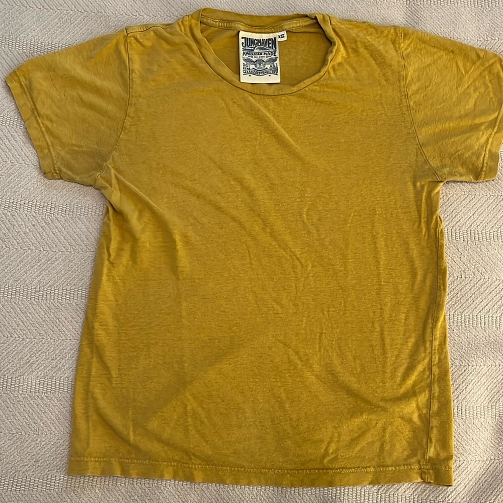 Jungmaven mustard yellow tee